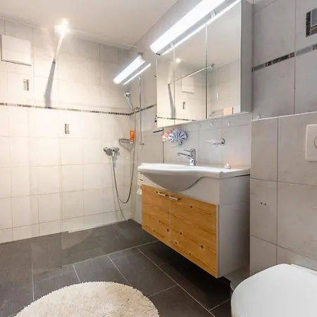 Апартаменты La Stuevetta Скуоль